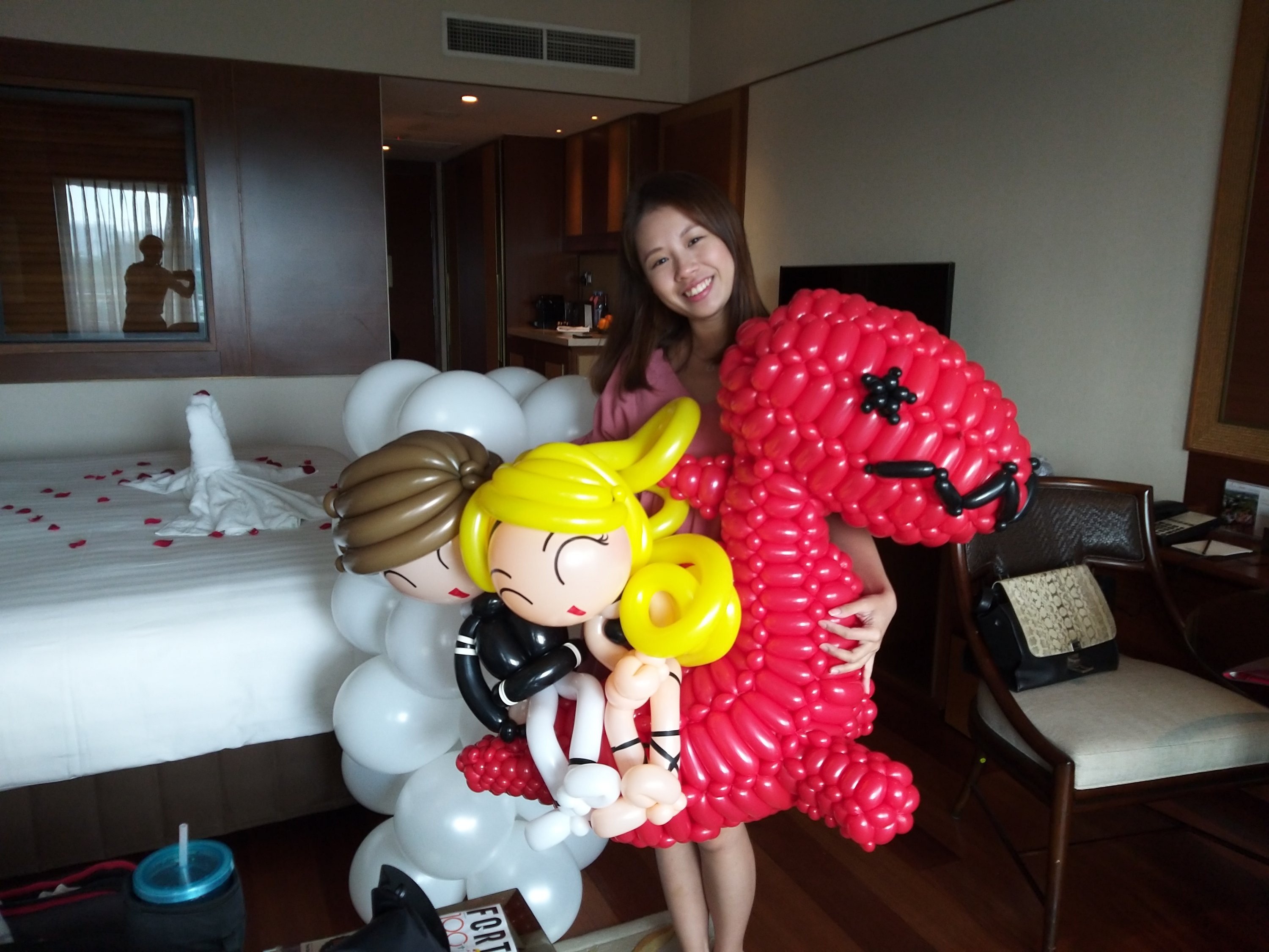 , One year anniversary balloon decorations, Singapore Balloon Decoration Services - Balloon Workshop and Balloon Sculpting