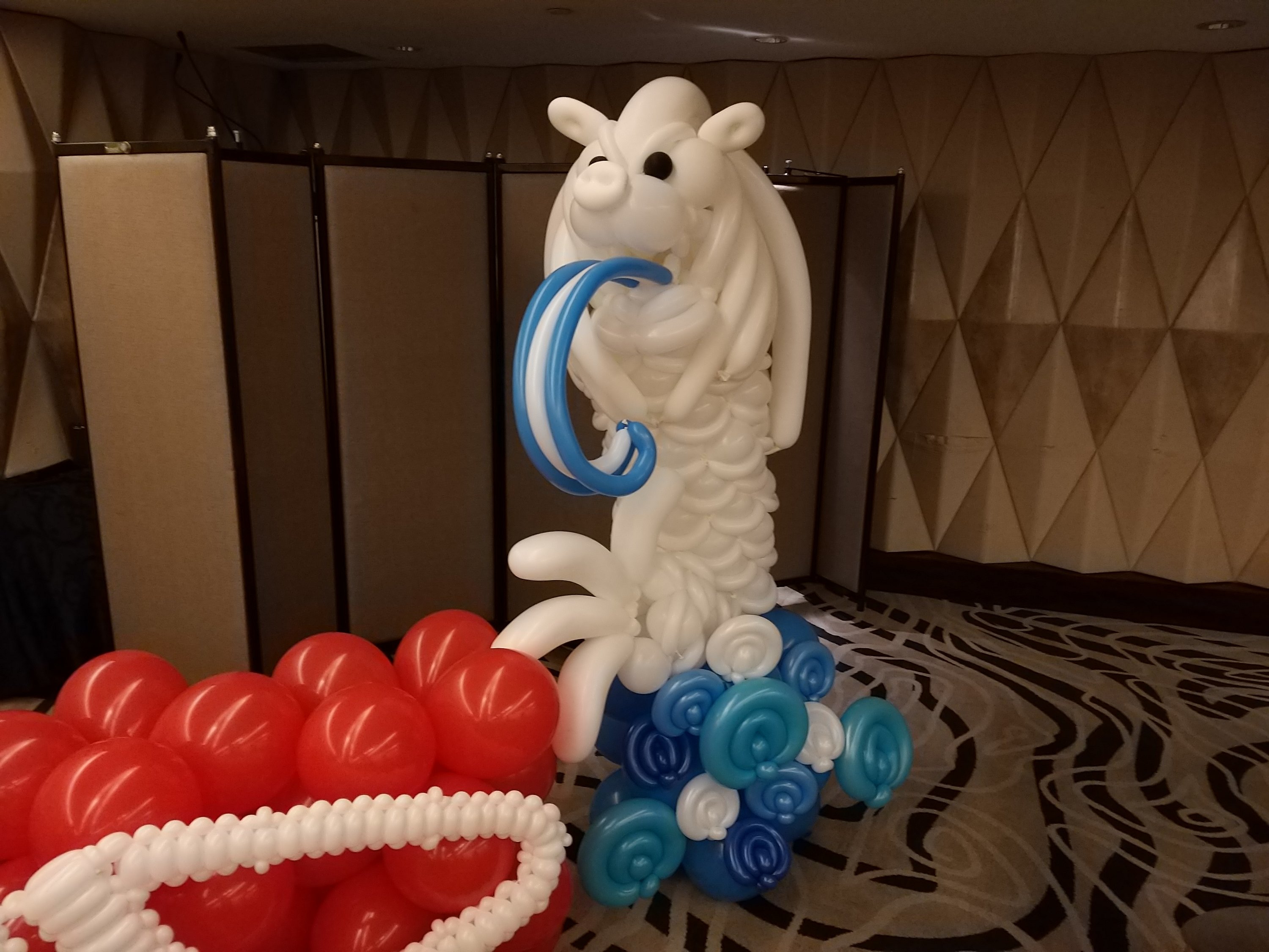 , Daihatsu and Merlion balloon decoration, Singapore Balloon Decoration Services - Balloon Workshop and Balloon Sculpting