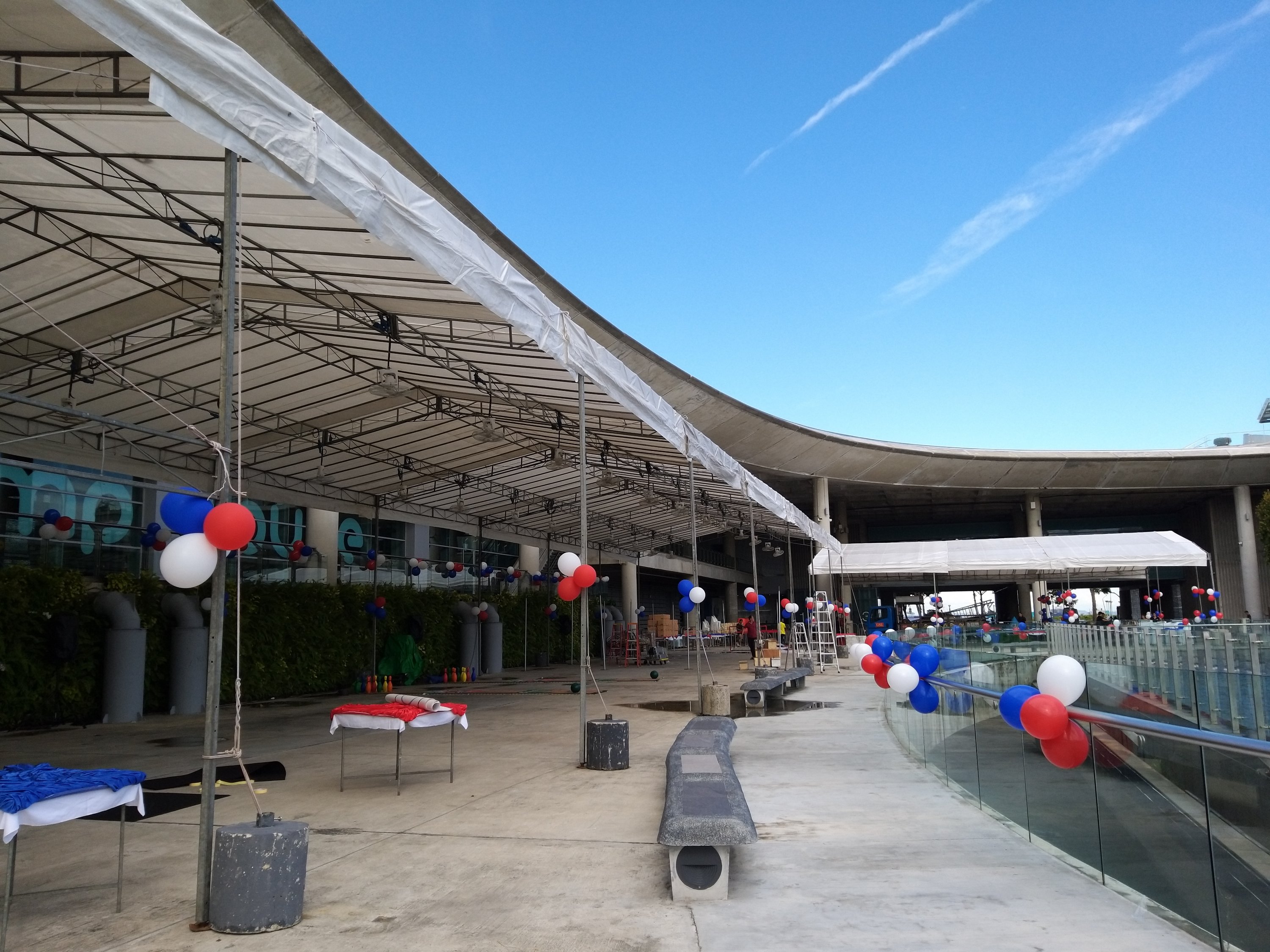 , Tentage Balloon Decorations @ Marina Barrage, Singapore Balloon Decoration Services - Balloon Workshop and Balloon Sculpting